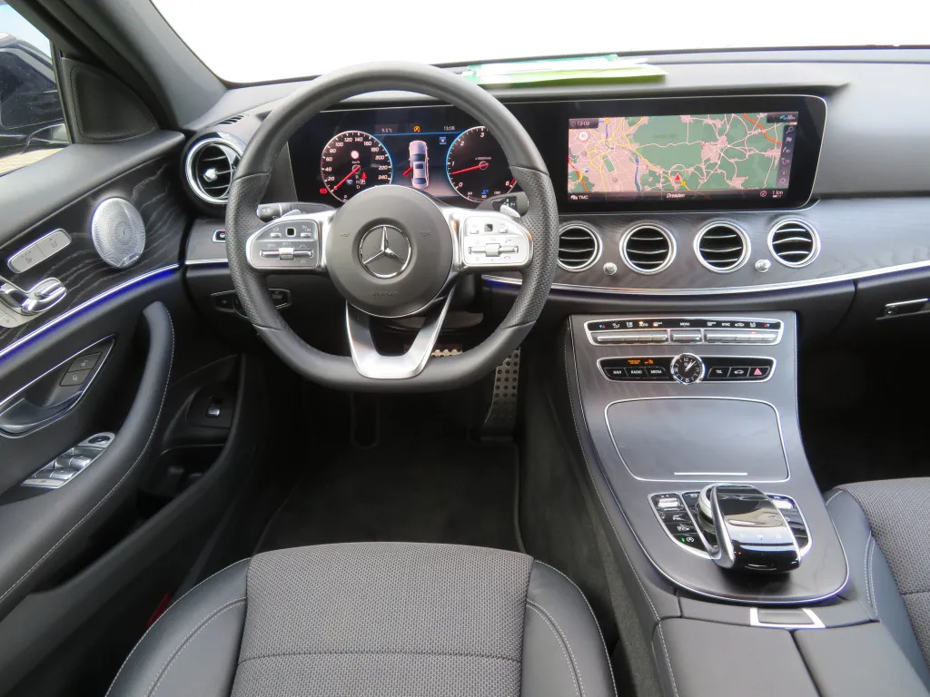 Mercedes-benz E 350 D AVANTGARDE AMG*COMAND*WIDESCREEN*DISTR Image 8